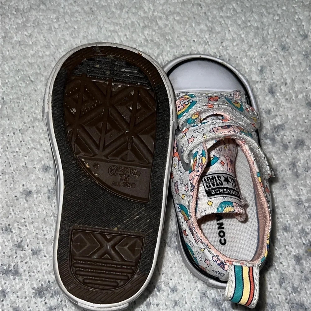 Converse Chuck Taylor All Star Rainbow Castle 2v Toddler size 4 US